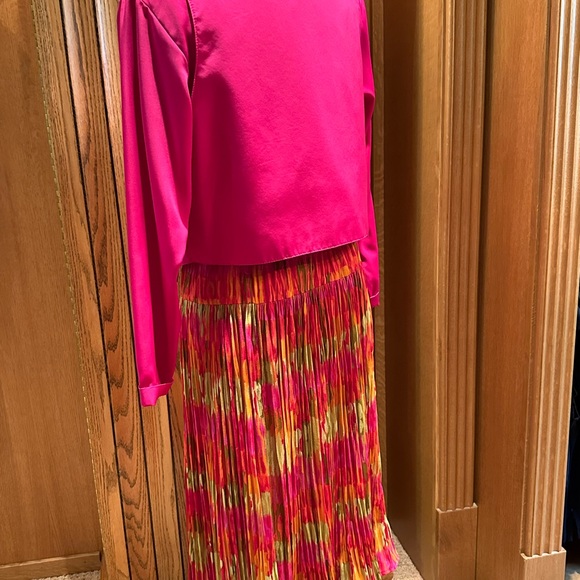 STARFIRE 3 PIECE ENSEMBLE, COLORFUL VEST, BLOUSE, SKIRT, DECOATIVE BELT, SIZE 8. - Picture 3 of 5